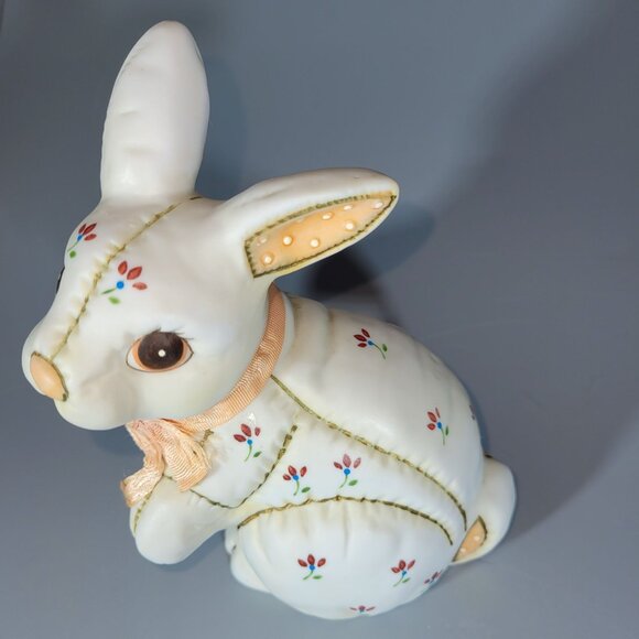 Charming Lefton Quilted Bunny Figurine Hand-Painted Ceramic Collectible Easter D - Picture 6 of 8